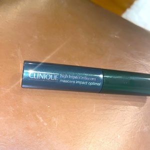 Clinique high impact mascara. 01 Black
